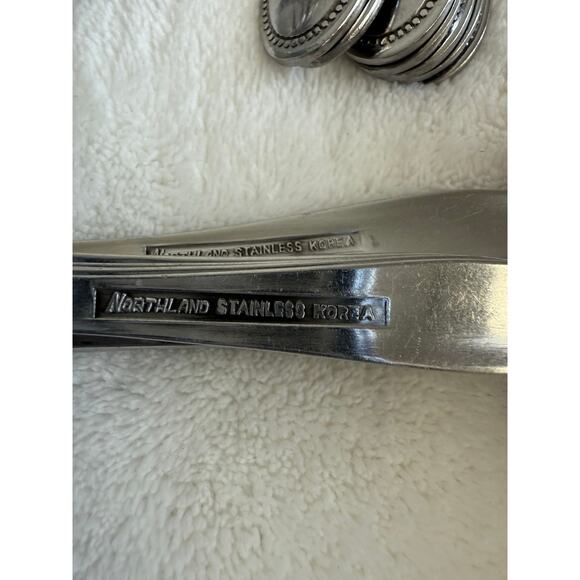 Vintage Oneida Northern Stainless‎ Korea 46 Pc Silverware Flatware Roses Floral - Picture 5 of 5